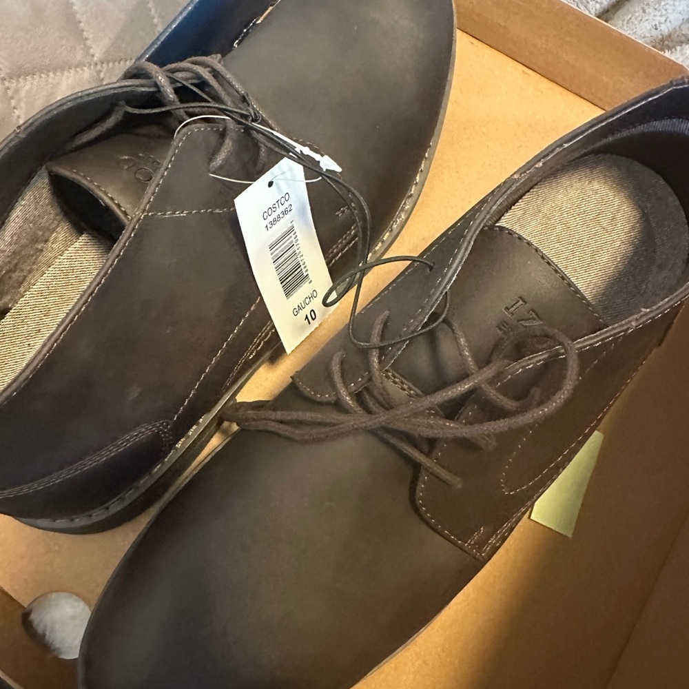 IZOD men’s shoes size 10